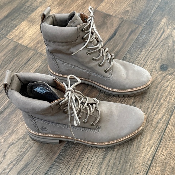 Timberland women’s COURMAYEUR VALLEY BOOTS Size 10 - Picture 5 of 12